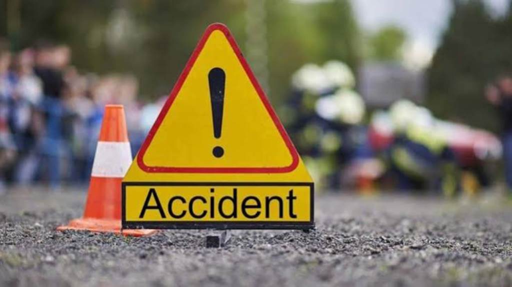Autorickshaw overturns due to collision with car 9 persons seriously injured